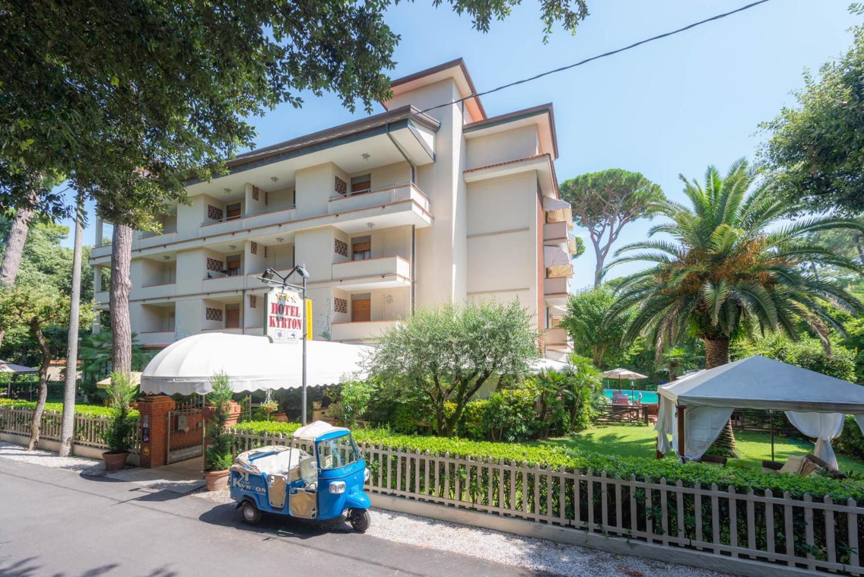 Hotel Kyrton Forte dei Marmi Buitenkant foto